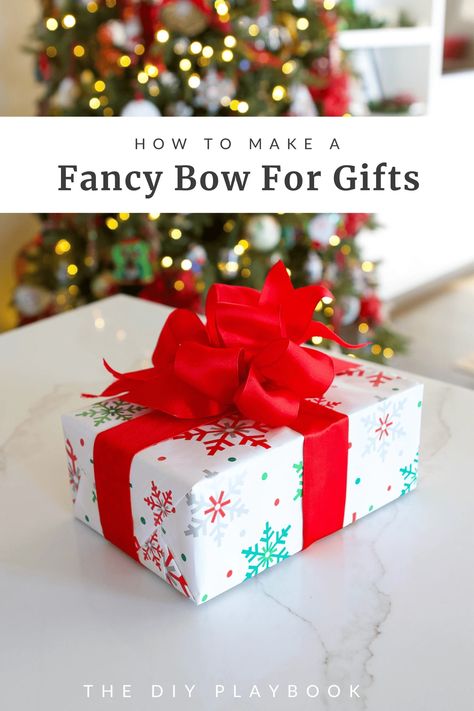 Christmas Gift Bows Diy, Bow For Presents, Presents With Ribbon, Ribbon On Presents, Tie Bows With Ribbon, How To Make A Gift Bow, Gift Bow Tutorial, Christmas Present Bow, How To Make A Ribbon Bow