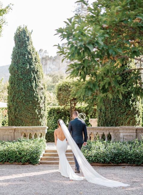 Beaulieu Garden Wedding, Napa Valley Wedding Venues, Napa Wedding Venues, Buddhist Wedding, Garden Elopement, Beaulieu Garden, Napa Valley Wedding, Large Wedding, Napa Wedding