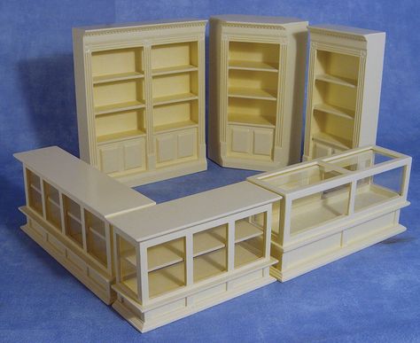 Bakery Miniature, Miniature Town, Dolls House Shop, Hobbies For Adults, Diy Miniatures, Unicorn Crafts, House Shop, Shop Fittings, Miniature Diy