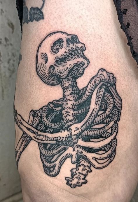 Skeleton Embrace Tattoo, Knee Tattoo Fineline, Skeleton Gunslinger Tattoo, Animals Skull Tattoo, Black Work Patchwork Tattoo, Woodburn Tattoo, Skeletal Spine Tattoo, Medieval Forearm Tattoo, Wood Carving Tattoo Style