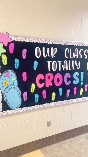 Madie Caldwell on Instagram: "⭐️ IF YOU AINT CROCIN’ YOU AINT ROCKIN! ⭐️ This bulletin board doubles as a get to know you activity for back to school! 🥰 Plus it’s unique and different, and your students will appreciate it! 💕 #teacher #teachersofinstagram #classroomdecor #crocs #teacherspayteachers #bulletinboard" Bathroom Bulletin Board Ideas, All Year Long Bulletin Board, Back To School Bulliten Boards Preschool, Back To School Classroom Ideas Preschool, Elementary Back To School Bulletin Board, Bulletin Boards Elementary Hallways, Classroom Information Board, Tik Tok Bulletin Board Ideas, Fun Bulletin Board Ideas Preschool