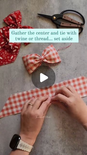 Diy Hair Bows With Ribbon No Sew, No Sew Fabric Bows, Satin Ribbon Bow Diy, Hairbow Making Tutorials, How To Make A Bow With Cloth, Diy Hair Ribbon Bows, Hair Bow Accessories, Sewing Bow Pattern, Diy Bow For Hair