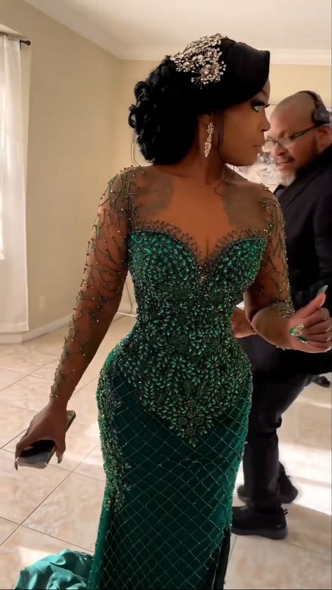 Wedding Green Dress, Green Dress Prom, Nigerian Traditional Dresses, Nigerian Dress Styles, Nigerian Wedding Dress, Nigerian Dress, Nigerian Lace Styles Dress, Nigerian Lace Styles, Green Wedding Dresses