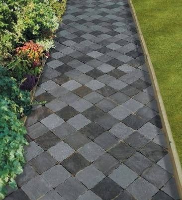 Black paving blocks Future Landscape, Paver Patterns, Garden Pathways, Paver Designs, Paving Design, Brick Walkway, Brick Paving, Garden Paving, Block Paving