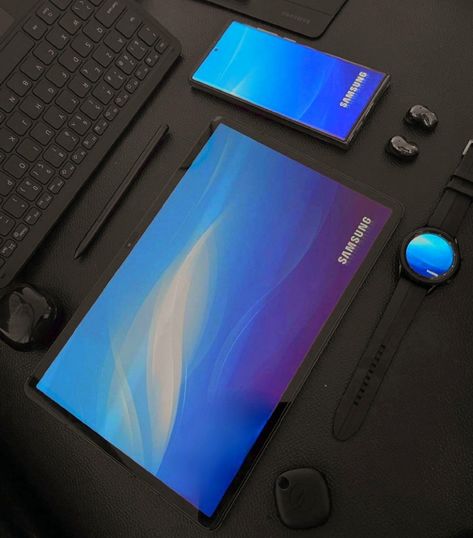 Samsung Products Gadgets, Samsung Setup, Samsung Technology, Ipad Picture, Samsung Gadgets, Mens Grooming Kit, Desktop Setup, Best Gaming Wallpapers, Samsung Galaxy Phones