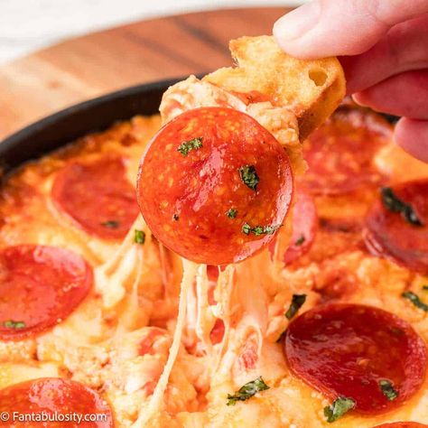 Pepperoni Dip, Easy Cheese Dip, Pizza Dip Recipes, Pepperoni Pizza Dip, Marshmallow Fluff Recipes, Baked Pretzels, Sour Cream Dip, Fruit Dips Recipes, Baked Mushrooms