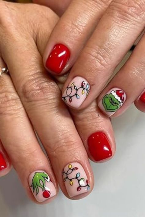 These Christmas short nails with design can be used on dates, birthdays, weddings, proms and parties. It is also a Xmas great gift for your girlfriend, wife, friend, mother or sister.try to buy this. winter nails, fall nails, christmas nails, inspo, fall nail art, cute nails #Christmasnails #winternails #fallnailsart #cute nails Remove Fake Nails, Nail Glue Remover, Light Colored Nails, Colored Nail Tips, Get Nails, Xmas Nails, Stick On Nails, Christmas Nail Designs, Grinch Christmas