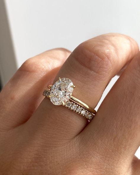 Oval Cut Simulated Diamond Ring Set, Dainty Proposal Ring Classic Engagement Ring Set, Hidden Halo Ring Set 14K Gold Over Finished خواتم خطوبة, Pretty Engagement Rings, Dream Wedding Ring, Cute Engagement Rings, Future Engagement Rings, Oval Engagement, Engagement Band, Dream Engagement, Dream Engagement Rings