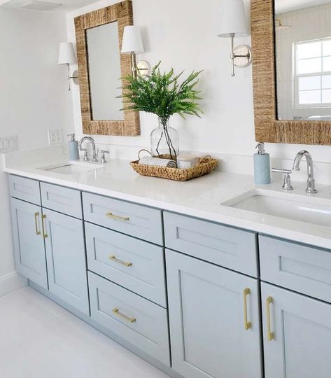 Coastal - MG Interiors Coastal Bathroom Design, Coastal Interior Design, Waves Of The Ocean, Beach House Bathroom, Coastal Interior, Coastal Aesthetic, Coastal Interiors Design, Cottage Bathroom, Coastal Bathrooms