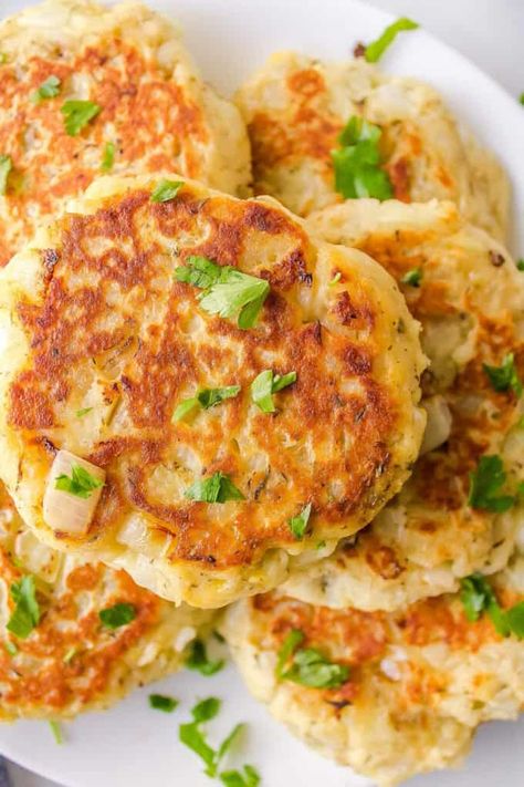 Homemade Potato Pancakes, Onion Patties, Potato Pancakes Easy, Potato Pancakes Recipe, Mashed Potato Pancakes, The Chunky Chef, Potato Cakes Recipe, Mashed Potato Cakes, Potatoe Pancake Recipe