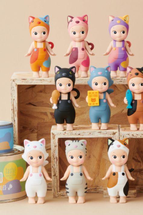 The new Sonny Angel Cat Series is adorable!! Angel Dolls, Angel Cat, Life Series, Angel Aesthetic, Angel Doll, Sonny Angel, On Design, Cat Life, Christmas List