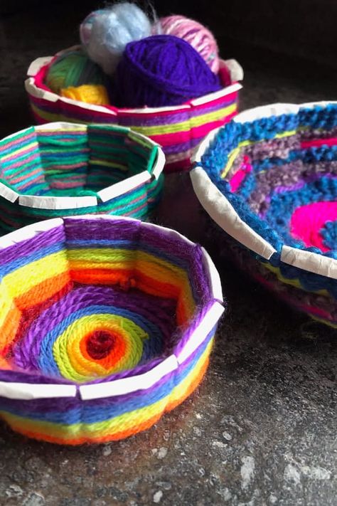 Paper Plate Weaving Bowl, Paper Plate Basket, Woven Bowl, Happy Hooligans, Weaving For Kids, Paper Bowls, Paper Plate Crafts, Art Curriculum, Plate Crafts