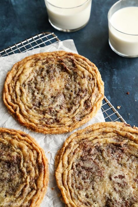 Chocolate Chip Cookies from The Vanilla Bean Baking Book at http://afarmgirlsdabbles.com Baking Book, Chocolate Chip Cookie, Cookies Recipes Chocolate Chip, Cookie Desserts, Comfort Foods, Sweets Treats, Chocolate Chips, Flan, Vanilla Bean