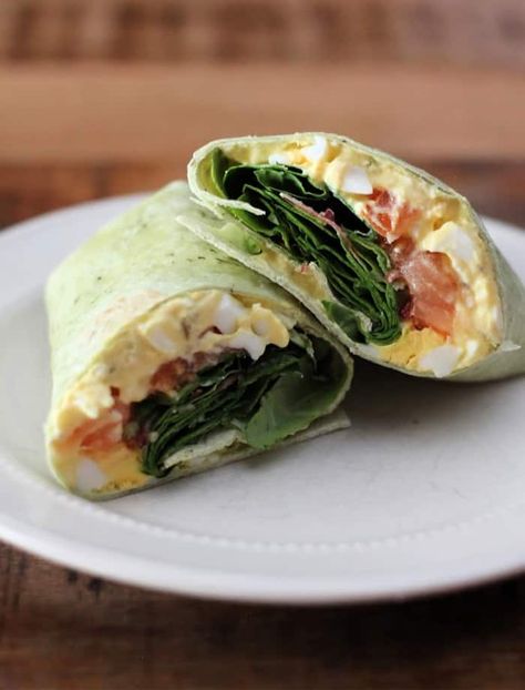 Egg Salad Wrap Healthy, Egg Salad Greek Yogurt, Diet Egg Recipes, Egg Salad Healthy, Recipes Greek Yogurt, Egg Salad Wrap, Salad Greek, Fast Food Diet, Healthy Egg Salad