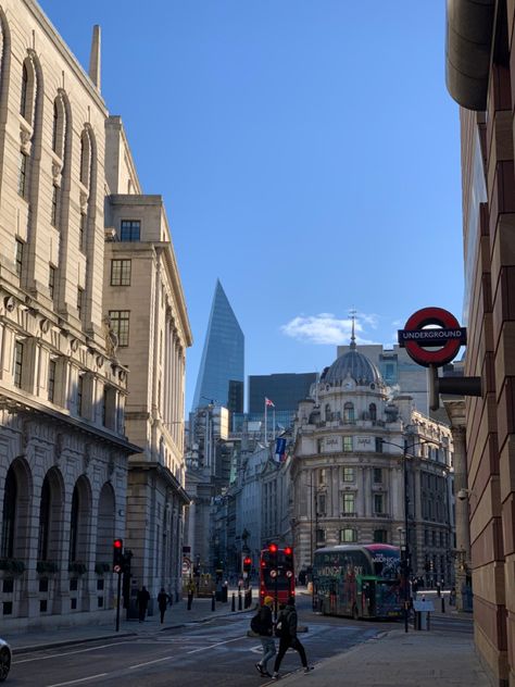 Summer Evening Aesthetic, Sunny London, London Walks, Evening Aesthetic, British Aesthetic, Early Morning Walk, Aesthetic London, London Girl, London Vibes