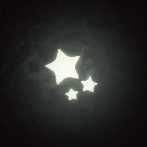 Glowing Stars Icon. Shining bright and twinkling with🍀#Star_Ig_Highlight_Cover #Unique_Insta_Highlight_Covers #Icons_For_Instagram_Pfp #B&w_Highlight_Covers Dark Theme Instagram Highlight, Baddie Insta Highlight Cover, Dark Aesthetic Highlights For Instagram, Sky Icon Instagram Highlight, Aesthetic Instagram Highlight Cover Black, Instagram Pfp Ideas Icon, Emo Instagram Highlight Covers, Star Highlight Cover, Concert Instagram Highlight Cover