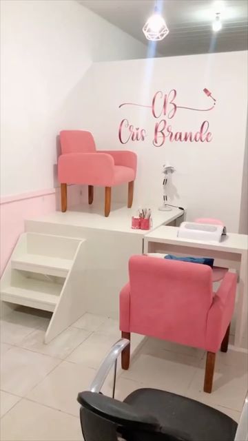 Pedicure Ideas Salon, Nails Studio Ideas Salons, Pedicure Chair Ideas, Nail Room Ideas Home, Beauty Shop Decor, Pink Office Decor, Nail Room Ideas, Pedicure Station, Salon Design Ideas