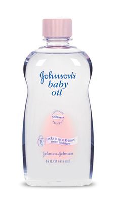 Johnson & Johnson Baby Oil Bath Soak, Baby Oil, Johnson And Johnson, Massage Oil, Hair Skin, Skin So Soft, Mineral Oil, Smell Good, Beauty Secrets