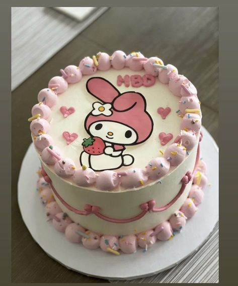 Cute Birthday Cakes Sanrio, Hello Kitty Birthday Cake Simple, My Melody Cakes, Mymelody Cake, My Melody Party Ideas, Hello Kitty Bday Cake, My Melody Birthday Cake, Sanrio Cake Birthday, Pastel My Melody