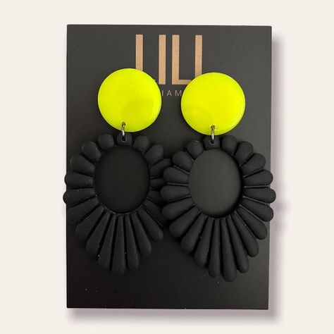 Polymer Clay Objects, Neon Polymer Clay, Neon Clay Earrings, Neon Polymer Clay Earrings, Wood Earrings Diy, Black Polymer Clay Earrings, Neon Earrings, Neon Jewelry, Perfume Jewelry