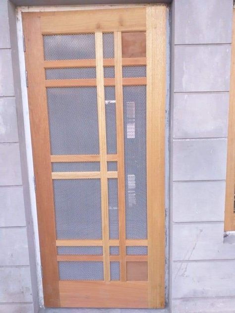 Mane Door Design Jali, Main Door Jalli, Door Design With Jali, Main Gate Jali Door Design, Jalli Door Designs Modern, Wood Jali Door Design, Jali Doors Design, Jaali Gate Design Wooden, Jali Design Door