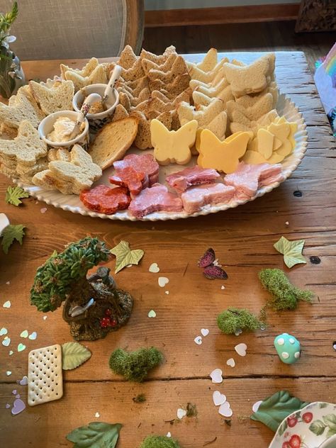 Forest Fairy Tea Party, Enchanted Fairy Garden Party Food, Butterfly Vegetable Tray, Two Enchanted Birthday, Fairy Party Food Ideas Enchanted Garden, Fairy Themed Tea Party, Fairy Picnic Ideas, Woodland Fairy Food Ideas, Woodland Fairy Birthday Party Food