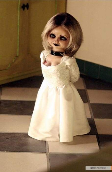 Tiffany Bride Of Chucky, Tiffany Chucky Bride, Tiffany Costume, Human Centipede, Tiffany Bride, Chucky Movies, Chucky Costume, Childs Play Chucky, Chucky Doll