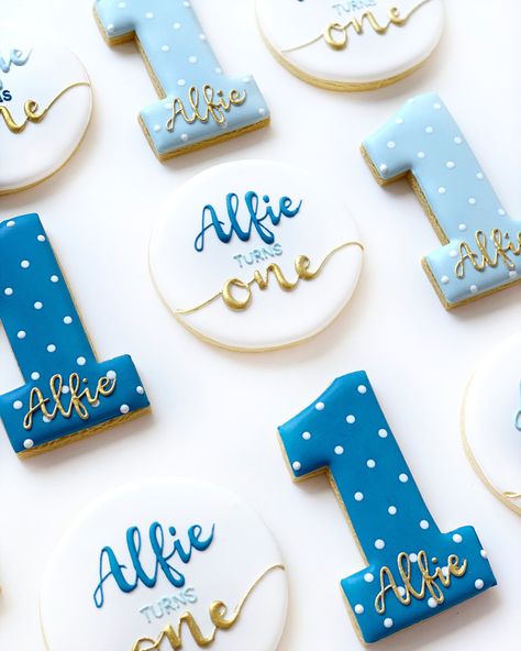 Baptism Desserts, 1st Birthday Cookies, Beer Birthday Party, Birthday Biscuits, First Birthday Cookies, Cookie Cake Birthday, Baby Boy First Birthday, Beer Birthday, Sugar Cookie Designs