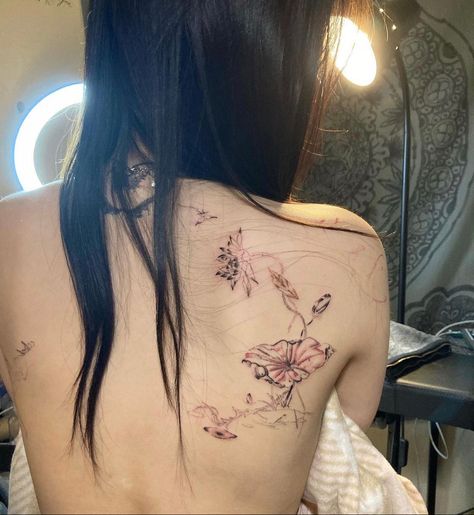 Soft Spine Tattoo, Hidable Tattoo Placement, Asian Spine Tattoo, Art Piece Tattoo, Side Of Rib Tattoo Women, Tattoo Thigh Ideas, Jamal Tattoo, Tattoo Ideas Hip, Homework Drawing