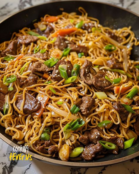 Beef Chow Mein Beef Chow Mein, Bulgogi Sauce, Cooking Fever, Homemade Chinese, Homemade Chinese Food, Chinese Cooking Wine, Artisan Pizza, Easy Chinese Recipes, Easy Chinese