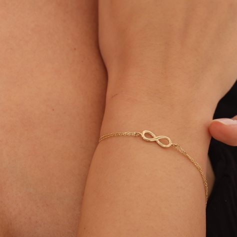 Solid Gold Bracelet, Infinity Jewelry, Bracelet Dainty, Dainty Bracelet, Aesthetic Photography Grunge, Gift Package, Bridal Bands, Minimalist Bracelet, Dainty Bracelets