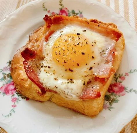 Cottagecore Aesthetic Food Recipes, Cottagecore Breakfast Aesthetic, Cute Breakfast Food, Cottagecore Baked Goods, Cottagecore Cooking Aesthetic, Cottagecore Snacks, Cottagecore Breakfast Recipes, Cottagecore Food Recipes Dinner, Pretty Food Breakfast