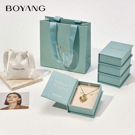 Innovative Jewellery Packaging, Jewelry Gift Box Ideas Packaging, Jewellery Business Packaging, Branding Design Packaging Jewelry, Jewellery Marketing Ideas, Jewellery Brand Design, Jewelry Packaging Design Inspiration, Jewelry Brand Packaging, Jewelry Packing Ideas