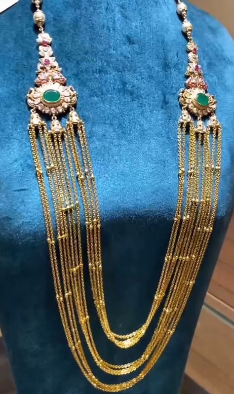 Chandra Haram Designs Gold, Chandraharam Designs, Chandra Haram, Gold Haram, Long Haram, Gold Jewelry Outfits, Indian Bridal Jewelry Sets, Fancy Jewelry Necklace, Bridal Jewelry Vintage