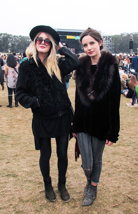 Outside Lands Style OSL Wet Weather Festival Outfit, Winter Festival Outfit Cold, Winter Music Festival Outfit, Festival Outfit Cold Weather, Cold Festival Outfit Ideas, Outsidelands Outfit, Outfit For Cold Weather, Cold Festival Outfit, Festival Ootd