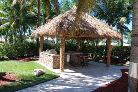 Diy Tiki Hut, Mexican Palm Tree, Lake Dock Ideas, Tiki Hut Ideas, Beachy Backyard, Tropical Hut, Tiki Signs, Backyard Entertainment, Hut Ideas