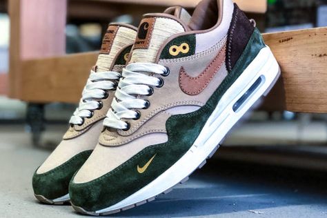 nike air max 1 duck canvas carhartt bespokeind custom sneakers footwear shoes Taylor Gang, Sneaker Trend, Sneakers Nike Air Max, Nike Max, Nike Air Max 1, Custom Nikes, Trendy Sneakers, On Sneakers, Custom Sneakers