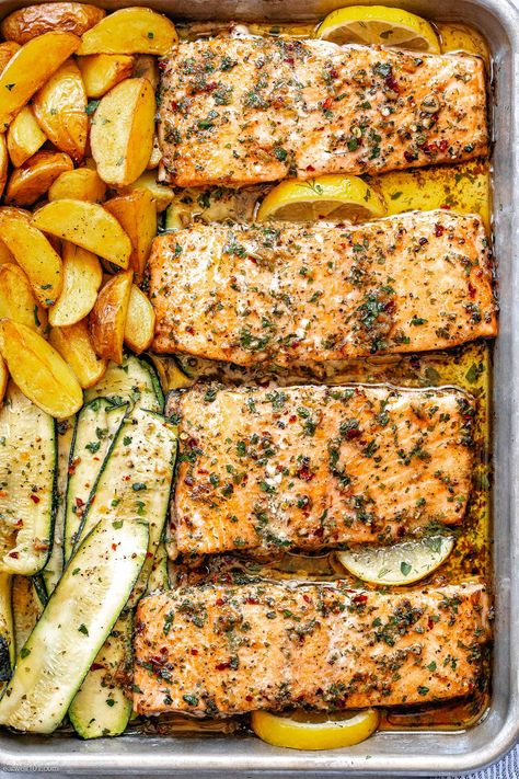 Baked Salmon Sheet Pan Recipe - #salmon #recipe #eatwell101 - Quick and healthy, this salmon sheet pan recipe is a complete family dinner with roasted potatoes and zucchini! - #recipe by #eatwell101® One Pan Meals Salmon, One Sheet Pan Meals Healthy Fish, Menu With Salmon, Salmon With Roasted Potatoes, Salmon And Zucchini Sheet Pan Dinner, Healthy Dinner Salmon Recipes, One Pan Salmon And Potatoes, One Pan Salmon And Veggies, Whole 30 Salmon Recipes