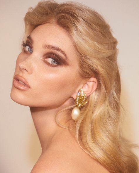 » INSTAGRAM Gold Girl, Gold Aesthetic, Elsa Hosk, Long Blonde, Tolu, Golden Girl, Long Blonde Hair, Eyeshadow Makeup, Gossip Girl