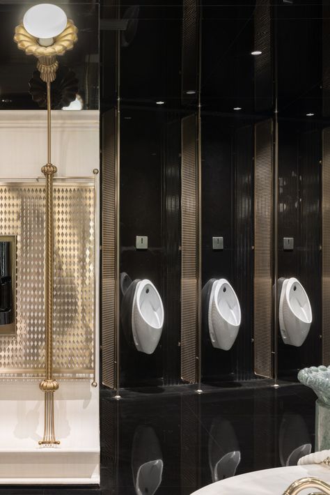 Luxurious Public Bathrooms, Hotel Public Toilet Design, Public Washroom Design, Bathroom Architectural Digest, Men Toilet, Public Washroom, Commercial Bathroom Designs, Hanging Gardens Of Babylon, Ladies Bathroom