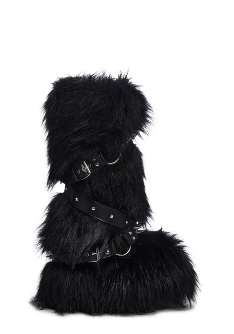 Black Fur Boots Outfit, Widow Clothing, Black Fur Boots, Goth Platform Boots, Faux Boots, Platforms Shoes, Vegan Leather Boots, Diy Vetement, Fur Accessories