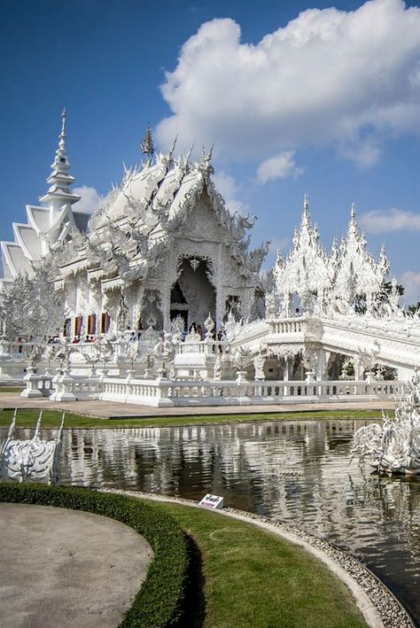 The White Temple Thailand, Chiang Rai White Temple, Chang Rai Thailand, White Temple Thailand, Thailand Temples, Thailand Guide, Chiang Rai Thailand, Temple Thailand, White Things