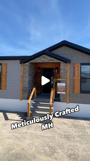 Chance’s Home World on Instagram: "👆🏼This prefab house is the “Crestwood” by Winston Homebuilders! This manufactured home is apart of their new FarmLuxe series! WATCH THE FULL mobile home TOUR ON THE CHANNEL FOR ALL THE INFO AND PRICING, link in bio!  #prefabhouse #housetour #newhome #manufacturedhome #mobilehome #realestate #prefabhomes" Manufactured Home Exterior, Pre Manufactured Homes, Manufactured Home Porch, Best Modular Homes, Double Wide Manufactured Homes, New Manufactured Homes, Modern Mobile Homes, Luxury Mobile Homes, Exterior Home Renovation