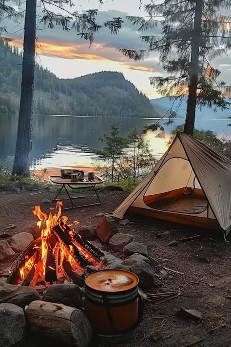 Inspiring Nature, Camping Vision Board, Camping Aesthetic Pictures, Camping Honeymoon, Hiking And Camping, Nature Picnic, Camping Outdoors, Bucket List Pictures, Autumn Camping Aesthetic