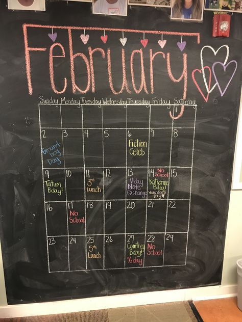 Febuary Calander Chalkboard, Diy Chalk Calendar, Whiteboard Design Ideas, January Dry Erase Calendar Ideas, January Whiteboard Calendar, February Calendar Whiteboard, January Chalkboard Calendar Ideas, Chalk Calendar, February Chalkboard Ideas Calendar