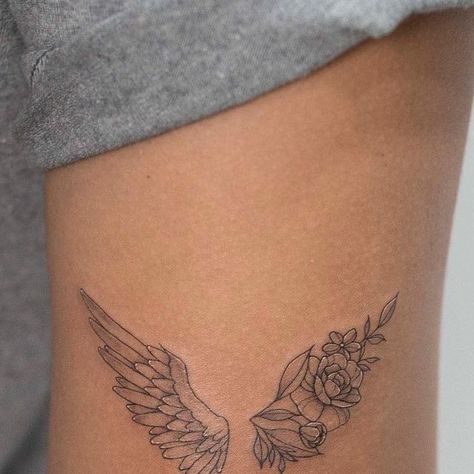 Angel Wing Tattoo On Ribs, Half Angel Wings Half Flowers Tattoo, Angel Wings Flowers Tattoo, Feminine Wing Tattoo, Half Angel Half Butterfly Tattoo, Tattoo Ideas Female Wings, Dainty Wing Tattoo, Angel Wing Flower Tattoo, Floral Angel Wings Tattoo