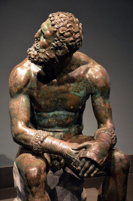 Boxer At Rest, Hellenistic Art, Ancient Greek Sculpture, Hellenistic Period, Roman Statue, Album Foto, Greek Sculpture, Ancient Origins, Sculpture Park