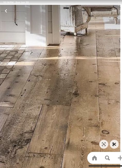 Chill Apartment, Floor Inspiration, Farmhouse Flooring, 아파트 인테리어, Interior Modern, Wooden Floor, Wide Plank, So Nice, House Flooring