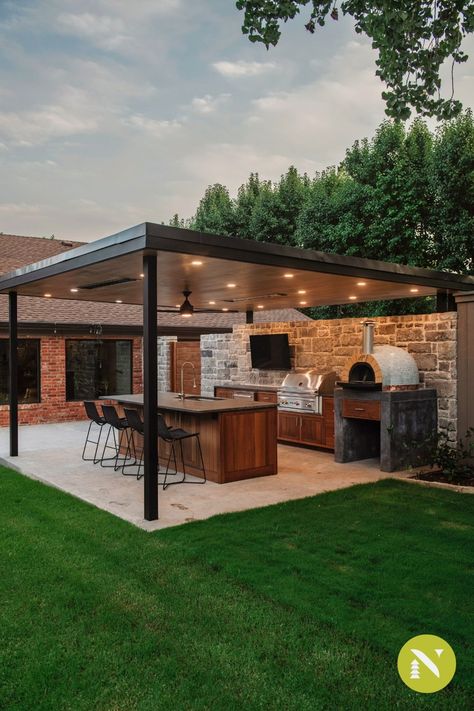 Pergola Patio With Outdoor Kitchen, Backyard Pool Bbq Ideas, Backyard Patio Designs With Bbq Area, Backyard Pool And Bbq Area, Build In Grill Backyards, Outdoor Living Kitchen Patio, Outdoor Kitchen Ideas Uk, Backyard Patio With Kitchen, Barbecue Patio Ideas Backyards