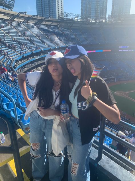 Blue Jays Game Aesthetic, Baseball Game Pictures Instagram With Friends, Cricket Stadium Outfit Women, Cricket Match Aesthetic, Baseball Game Aesthetic Pictures, Baseball Game With Friends, Cricket Match Outfit For Women, Cricket Match Outfit, Blue Jays Aesthetic